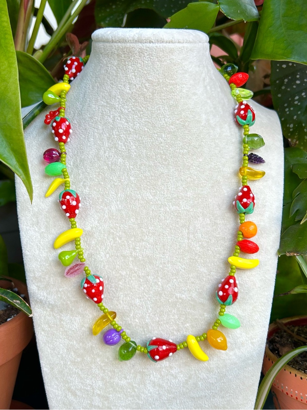 Fruity necklace - Picture 1 of 5